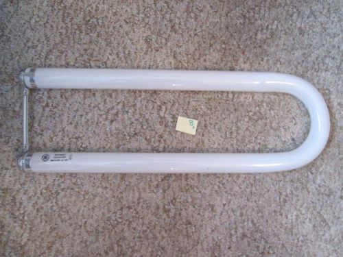 LOT OF 12 NEW IN BOX GE FLUORESCENT LAMPS F35CW/U/6/WM U-SHAPED 6&#034; SPACING (TY)