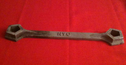Vintage fire hydrant wrench new york tool n.y.c. fire dept f.d.n.y. emergency. for sale