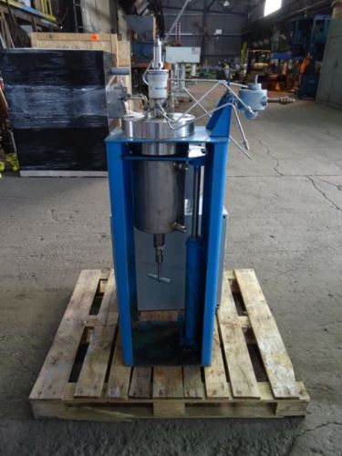 Autoclave Engineers Reactor 3.5 liter 316 S/S with agitation