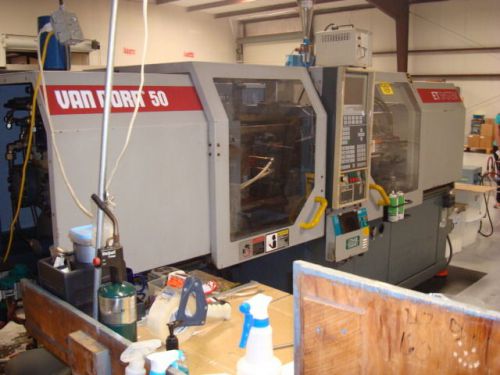 1994 VAN DORN DEMAG 55-TON PLASTIC INJECTION MOLDING MACHINE