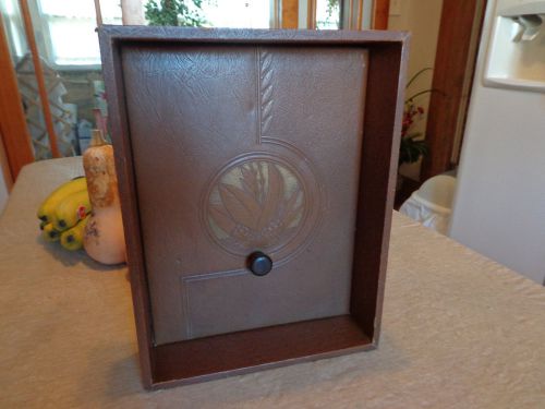 VINTAGE EMBOSSED BROWN LEATHER-LIKE DESK TOP PAPER HOLDER WITH COVER