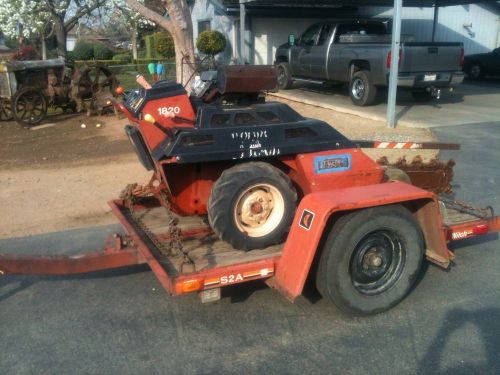 DITCH WITCH 1820 TRENCHER (1997)