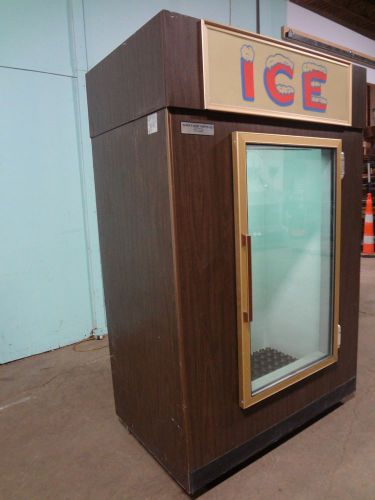 H.d. commercial &#034;leer&#034; indoor/outdoor bagged ice lighted merchandiser freezer for sale