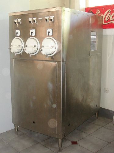 Ross 303A 3 Barrel Frozen Custard Machine Soft Serve ICE CREAM --(MAKE OFFER)--