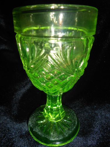 Green Vaseline glass tumbler cup wine goblet uranium yellow stemmed cordial star