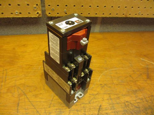 Cutler Hammer NOS Type M Latched Relay D26MR802 Series A3  NEW