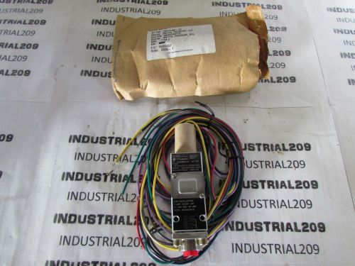 ITT NEO DYN ADJUSTABLE PRESSURE SWITCH 132P4S408-121 NEW