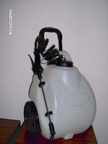 Carpet cleaning sprayer, rechargeable,lightweight,5 gal,with charger,new for sale