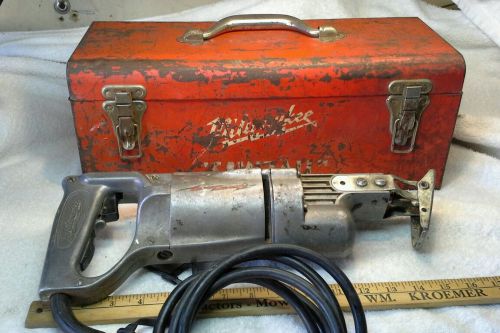 MILWAUKEE HEAVY DUTY SAWZALL Vintage with metal case and blade chart