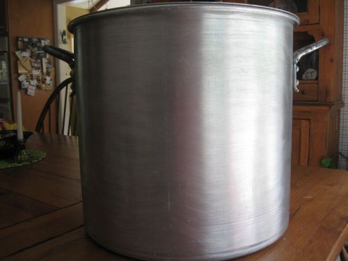 USED Aluminum Heavy Duty 15-Gal. STEW,SOUPS,SAUCES, POT  with LiD