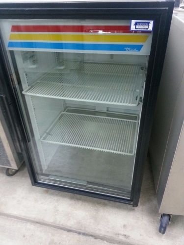 GDM-07 True Counter-top Refrigerated Glass Display Case USED