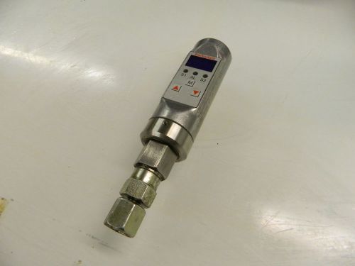 Barksdale Pressure Switch, SW2000, 600 bar, P/N 0428-126, 15-32 VDC, Used