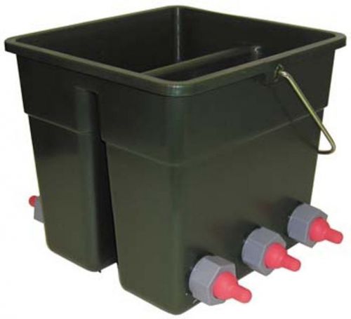 Lamb Feeder Bucket 6 Teat Sheep Milking 2 Compartments 10 Liters / 2.6 Gallons