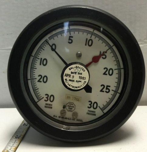 Antique 4 1/2&#034; acco helicoid gauge compound 30 in vacuum &amp; 30 lbs pressure gauge for sale