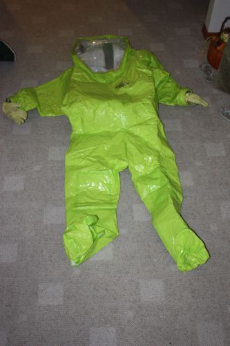 NOS DuPont XL Size, Tychem TK Fully Encapsulating Chemical Hazmat Suit Level A