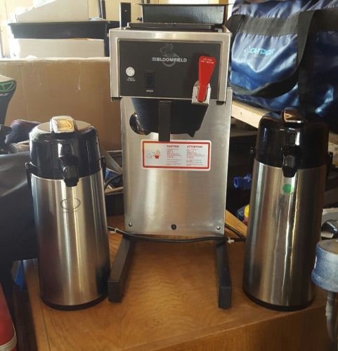 Bloomfield 8782 Gourmet 1000 automatic airpot Coffee Brewer 120v with airpots