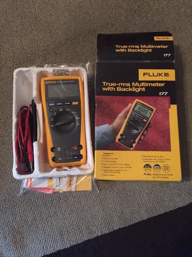 NEW Fluke 177 True RMS Multimeter w/ Leads and Manual
