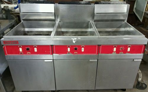 VULCAN 3 BANK DEEP FRYER SYSTEM- 3 x FRYERS/FRIERS/FRYING GAS STAINLESS STEEL