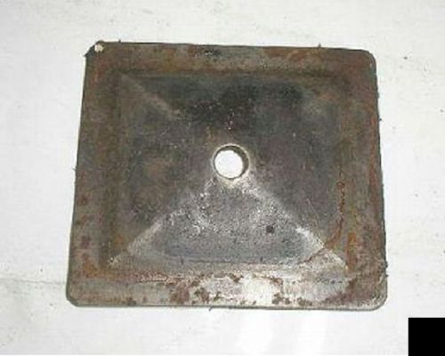 Kut-Kwick Lawnmower w Wisconsin AENL AEN Engine Block Access Cover