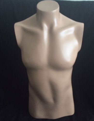 MALE HALF BODY PLASTIC MANNEQUIN FORM