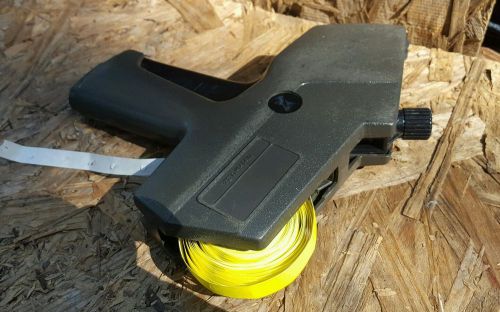 Avery Denison Paxar Monarch 1110 Single-Line Pricing Labeling Sticker Label Gun