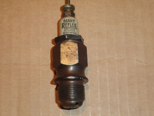 Vintage Rare  Spark Plug Giant Reflex &#034;775&#034;