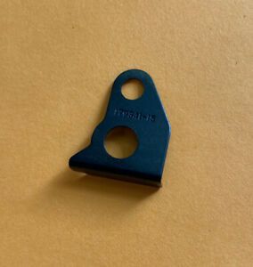 *NOS* 179341-15-PFAFF-WASTE GUIDE BRACKET-FREE SHIPPING*