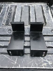 Pro-gard Partition B-Pillar Brackets 4P22FD/ID 3P430 || 1998-2011 Ford Crown Vic
