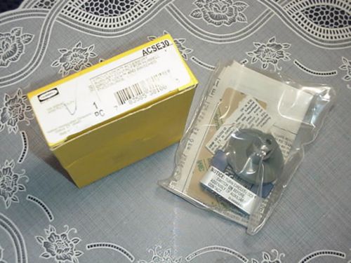 HUBBELL ACSE30 Circuit Lock Auxiliary Contact NEW