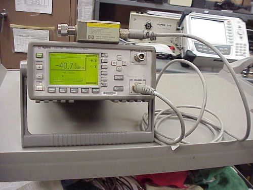 AGILENT E4418B POWER METER WITH HP8481A SENSOR AND CABLE