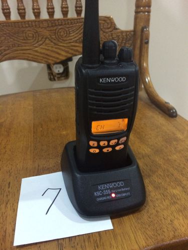 Kenwood TK-2312 VHF 5 Watt Portable 136-174 MHZ 128 channels 128 zones