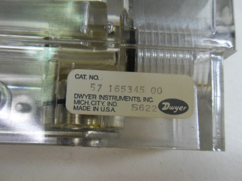 (T2-3) 1 NEW DWYER 5716534500 RATE-MASTER FLOWMETER