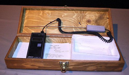 Jenco 7000H Microcomputer Thermometer W/ Probe &amp; Manual in Wooden Case.