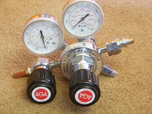 AGA Compressed Gas High Purity Regulator HPT 272-80-350-DK. 3000 PSIG