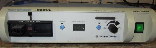 SMITH &amp; NEPHEW Dyonics XENON Illuminator 300xl Light Source