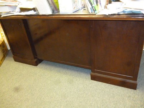 Vintage 9-Piece Executive Solid Mahogany/Leather Office Set Many Drawers (C129)