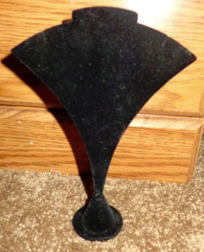 BLACK VELVET JEWELRY HOLDER DISPLAY STAND FOR NECKLACES BRACELETS 7 INCHES TALL