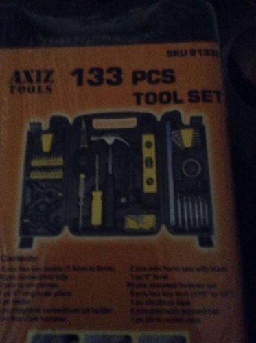 Axiz Tools   133 Piece Tool Set  in an Easy Organizer Carry Kit  NEW