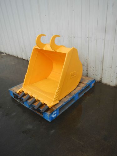 Jones 36&#034; loader backhoe bucket attachment w q/c quick change for sale