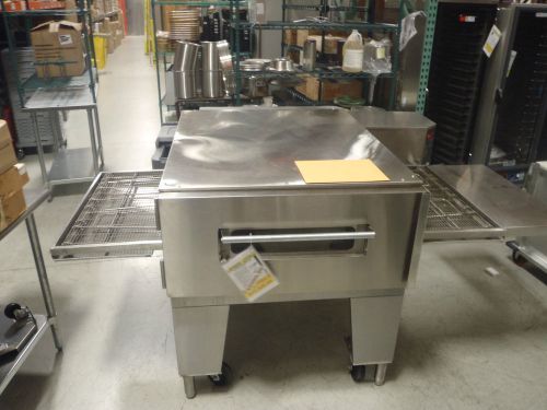 STAR MAX GAS UM3255 CONVEYOR OVEN, NEW UNIT 32&#034; CONVEYOR, 55&#034; COOKING CHAMBER