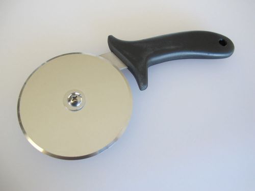 &#034;NEW&#034; WINCO PPC-4 PIZZA CUTTER WITH 4&#034; ROUND BLADE AND BLACK HANDLE