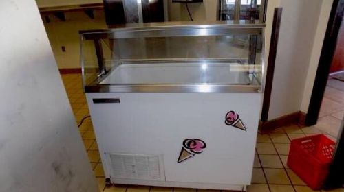 ice cream dipping cabinet