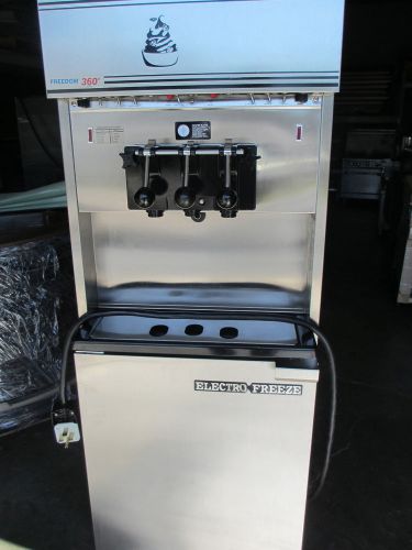 Electro freeze 99T-RMT-132 Pressurized Twist Soft Serve Freezer Freedom 360°