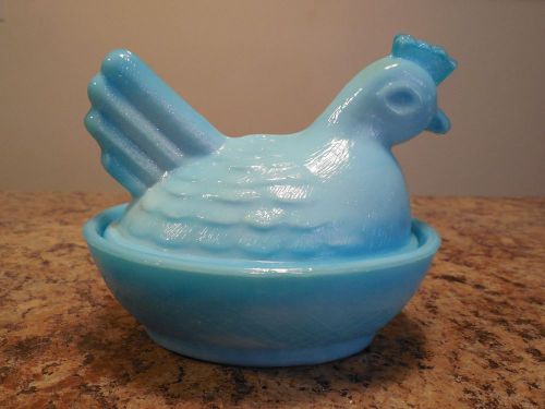 Light Blue Opaque Slag Style Small Art Glass Hen on Nest Lidded Candy Dish