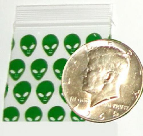 100 Baggies 1515  Green Aliens 1.5 x 1.5&#034; Apple reclosable Mini Ziplock Bags
