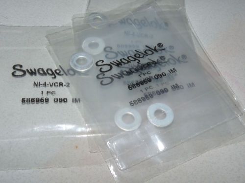 LOT OF 6 NEW SWAGELOK NI-4-VCR-2 NICKEL FACE SEAL FITTINGS 1/4&#034; NON-RETAINED