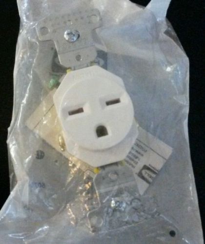Hubbell rr155wz single receptacle outlet white  15a 250v    nema 6-15r for sale
