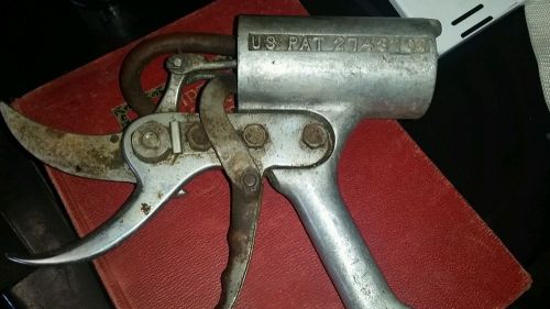 VINTAGE HYDROHONE AIR OPERATED CHICKEN SHEARS