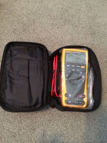 NEW FLUKE 77 IV MULTI METER WITH TEST LEADS, &amp; CARRY CASE-NEVER USED/IN PLASTIC!