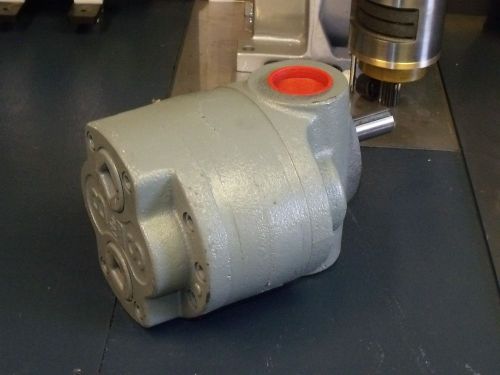 Bsm 537 rotary gear pump 1 1/2&#034; npt flange mount for sale